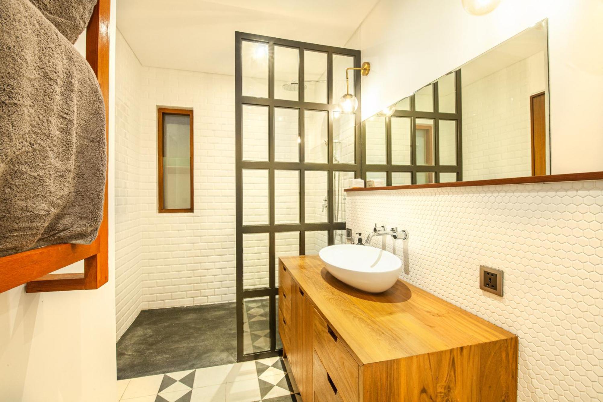 Brand New 5 Bedroom Villa Enclosed Living Room Canggu 坎古 外观 照片